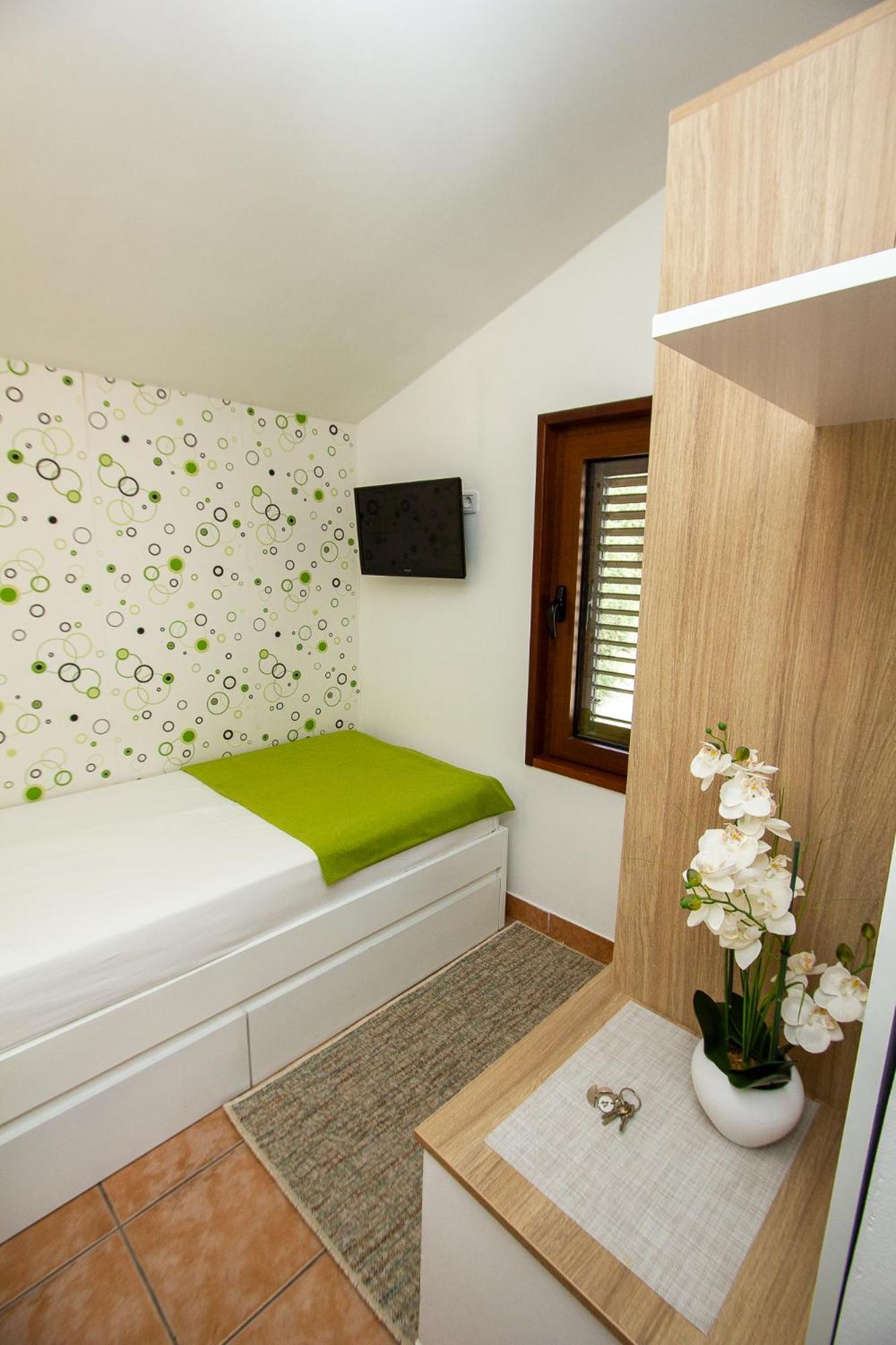 Guest House Jedro Petrovac Exterior foto
