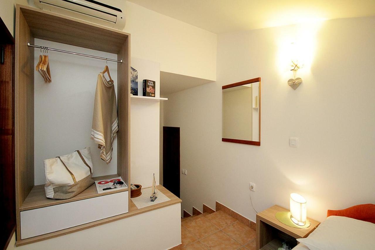 Guest House Jedro Petrovac Exterior foto
